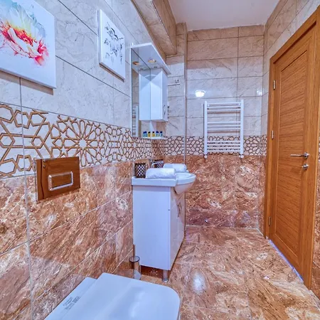 Hotel Garth Of Balat 2*